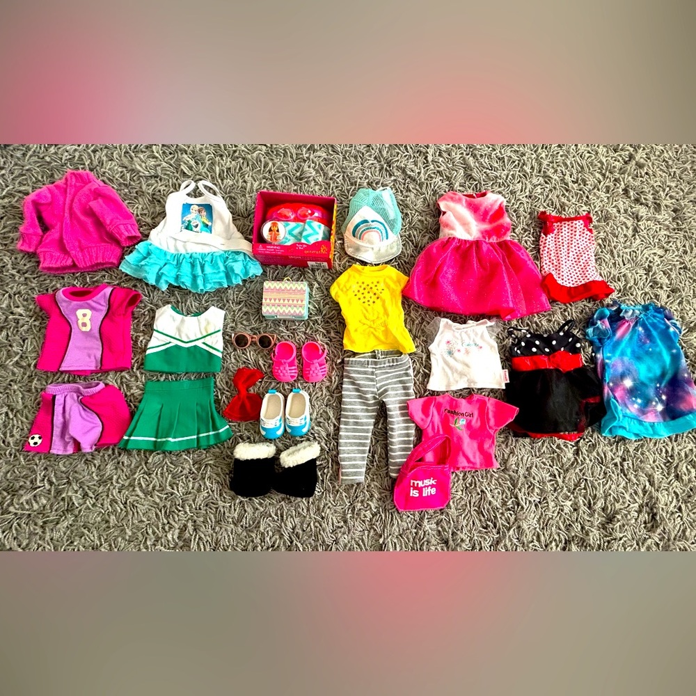 Huge lot of DOLL cloths and accessories for 18in doll